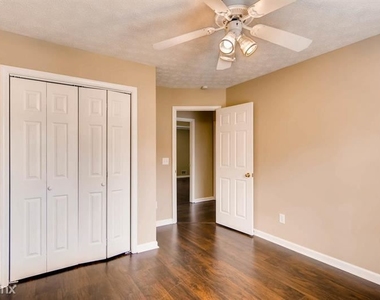 6995 Shady Oak Ln Unit - Photo Thumbnail 15