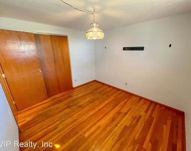 1425 Archmere Square S - Photo Thumbnail 34