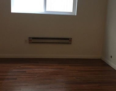 109 Mira Mar Ave - Photo Thumbnail 10
