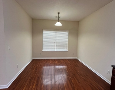 166 Seabreeze Ct - Photo Thumbnail 8