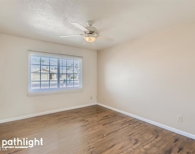 3529 Acoma Drive Unit - Photo Thumbnail 7