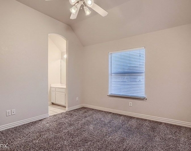 12768 Taylor Frances Ln Unit - Photo Thumbnail 10