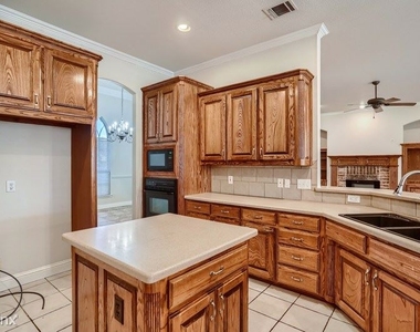 12768 Taylor Frances Ln Unit - Photo Thumbnail 2