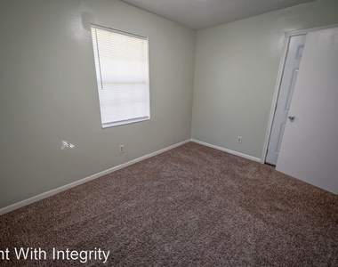 2304 Hartsfield Court Apt. B - Photo Thumbnail 24