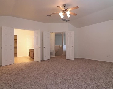 6301 Charlotte Lane - Photo Thumbnail 25