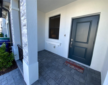 13420 Sw 287th Ter - Photo Thumbnail 10