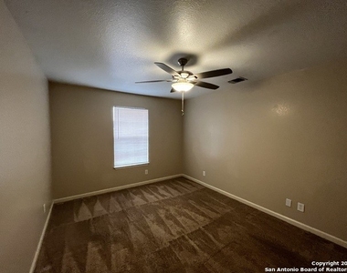 5202 Fountain Lk - Photo Thumbnail 27