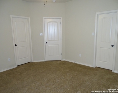 6002 Jax Way - Photo Thumbnail 15