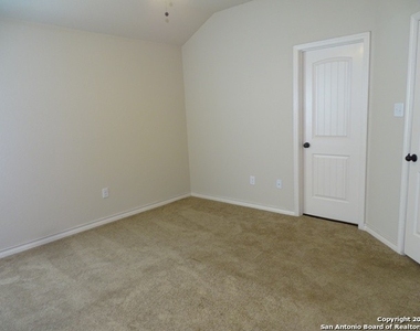 6002 Jax Way - Photo Thumbnail 14