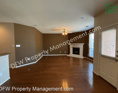 8635 Chalk Canyon Dr - Photo Thumbnail 10