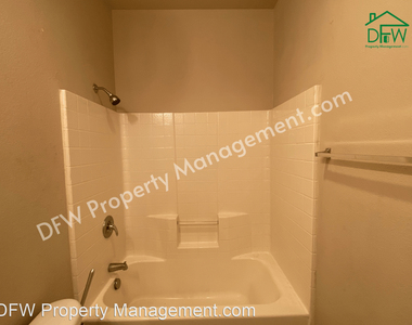 8635 Chalk Canyon Dr - Photo Thumbnail 25