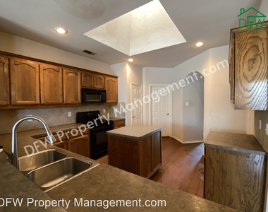 8635 Chalk Canyon Dr - Photo Thumbnail 4