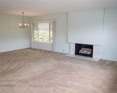 25282 Pacifica Ave - Photo Thumbnail 2