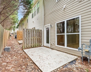 2124 Executive Drive - Photo Thumbnail 26