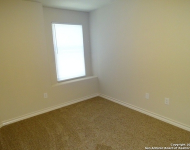 6531 Marcel Way - Photo Thumbnail 20