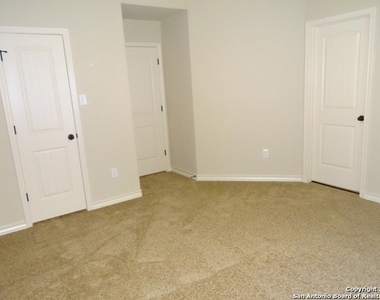 6531 Marcel Way - Photo Thumbnail 17