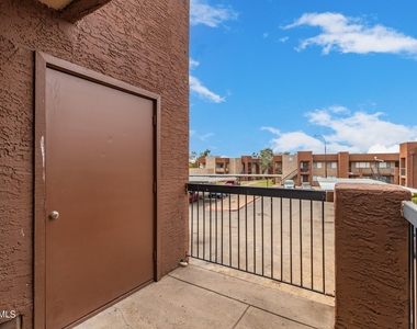 3810 N Maryvale Parkway - Photo Thumbnail 18