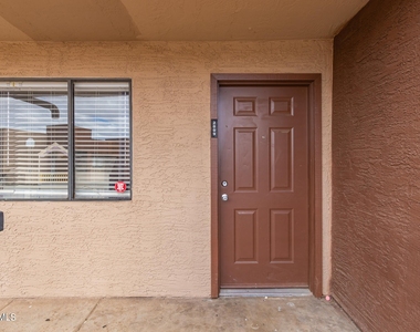 3810 N Maryvale Parkway - Photo Thumbnail 17