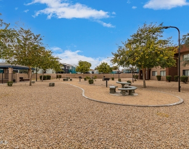 3810 N Maryvale Parkway - Photo Thumbnail 1