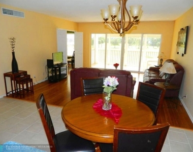 2950 N Palm Aire Dr - Photo Thumbnail 17