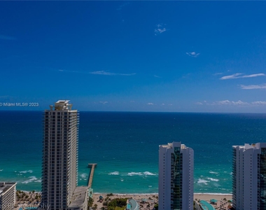 400 Sunny Isles Blvd - Photo Thumbnail 35