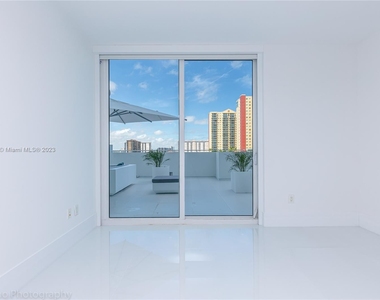 400 Sunny Isles Blvd - Photo Thumbnail 21