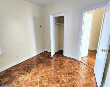 640 Flatbush Avenue - Photo Thumbnail 12