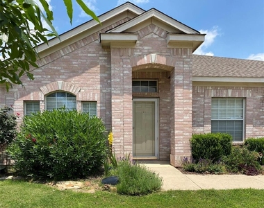 1623 Meadowview Drive - Photo Thumbnail 1