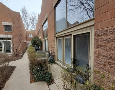 1100 W Cornelia Avenue - Photo Thumbnail 1