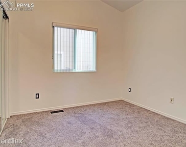 5610 R Fantasia Drive - Photo Thumbnail 17