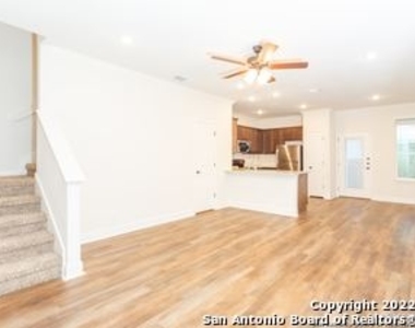 2511 Lynwood Bnd # 101 - Photo Thumbnail 16