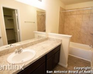 3803 Somers Crst - Photo Thumbnail 3