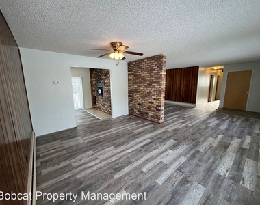 5229 Silver Sage Dr - Photo Thumbnail 8