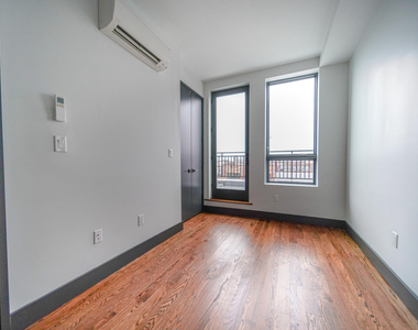 148 Bleecker Street - Photo Thumbnail 5