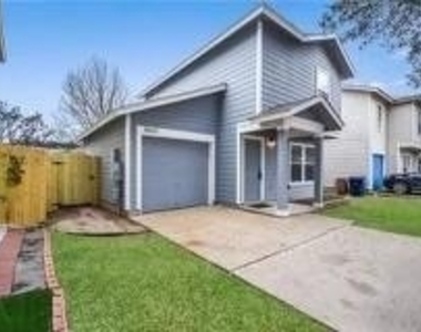 10613  Garbacz Dr - Photo Thumbnail 3