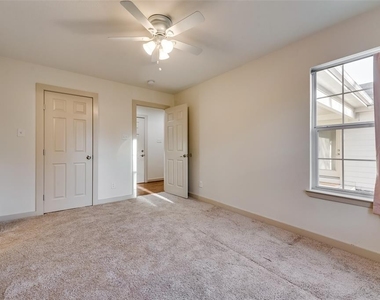 10314 Baronne Circle - Photo Thumbnail 21