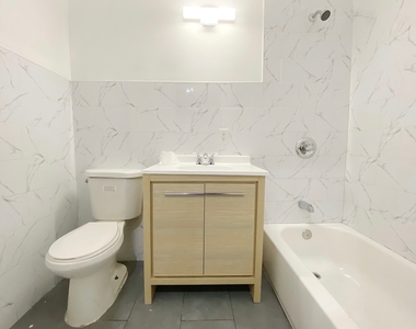 477 Ralph Avenue - Photo Thumbnail 7