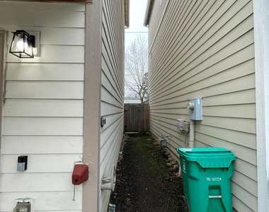 13004 Se Division St. #16 - Photo Thumbnail 37