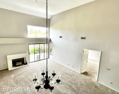 1762 Spyglass Cir - Photo Thumbnail 5