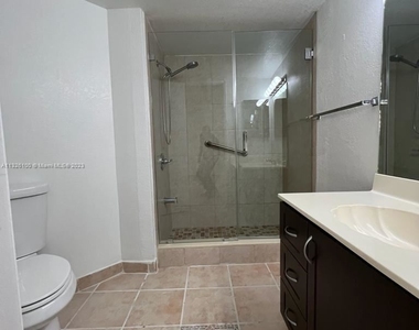 10257 Nw 9th Street Cir # 207-10 - Photo Thumbnail 5