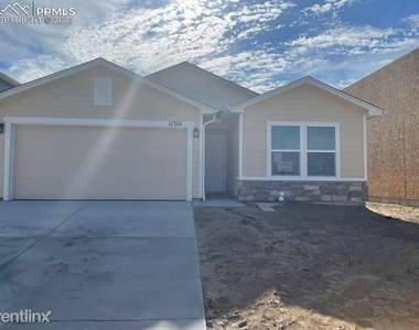 11301 R Esperanza Way - Photo Thumbnail 0