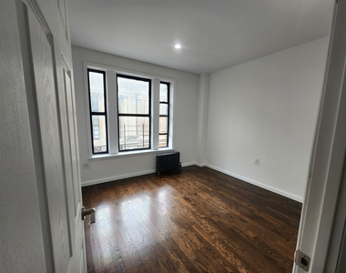 601 West 156th Street - Photo Thumbnail 2