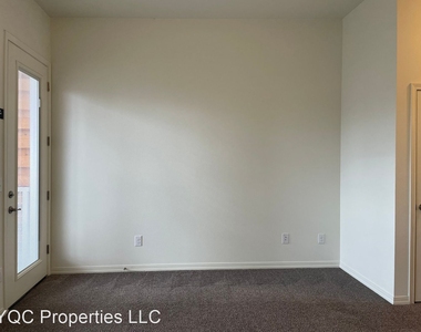 2713 E Evergreen Blvd - Photo Thumbnail 75