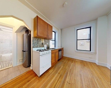 324 West 84th Street - Photo Thumbnail 2