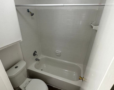 5625 Antoine Dr #806 - Photo Thumbnail 25