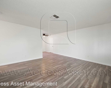 14710 Mesa St - Photo Thumbnail 2