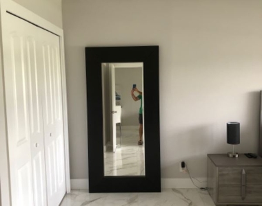 2801 N Palm Aire Dr 106 - Photo Thumbnail 6