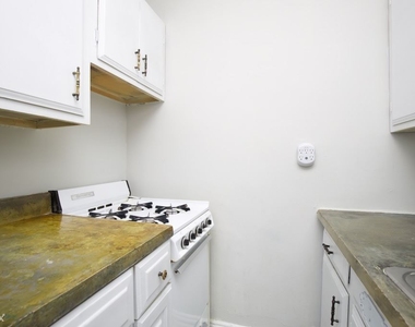 425 W. Roscoe, Unit 604-a - Photo Thumbnail 4