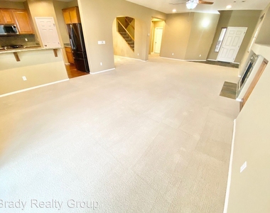 1620 White Mesquite Place - Photo Thumbnail 4