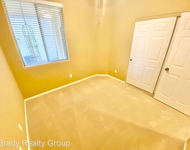 1620 White Mesquite Place - Photo Thumbnail 24